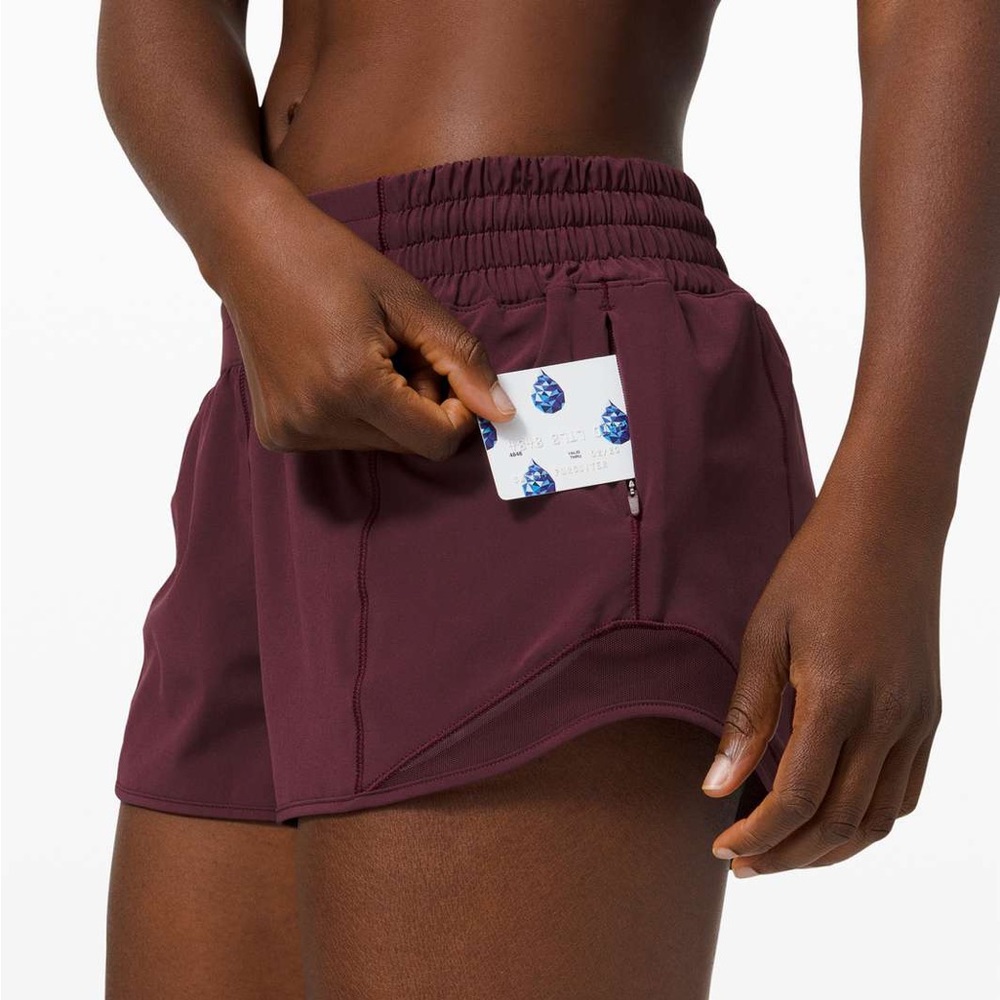 EUC Lululemon Hotty Hot Short *High-Rise 2.5" - Size 4, Cassis